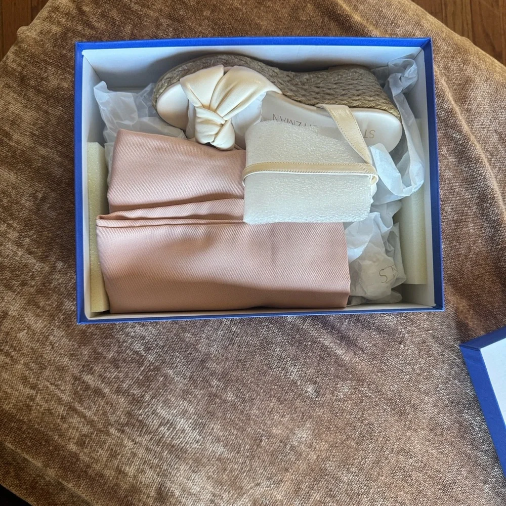 Stuart Weitzman Natural Wedge Sandals - Picture 5 of 6